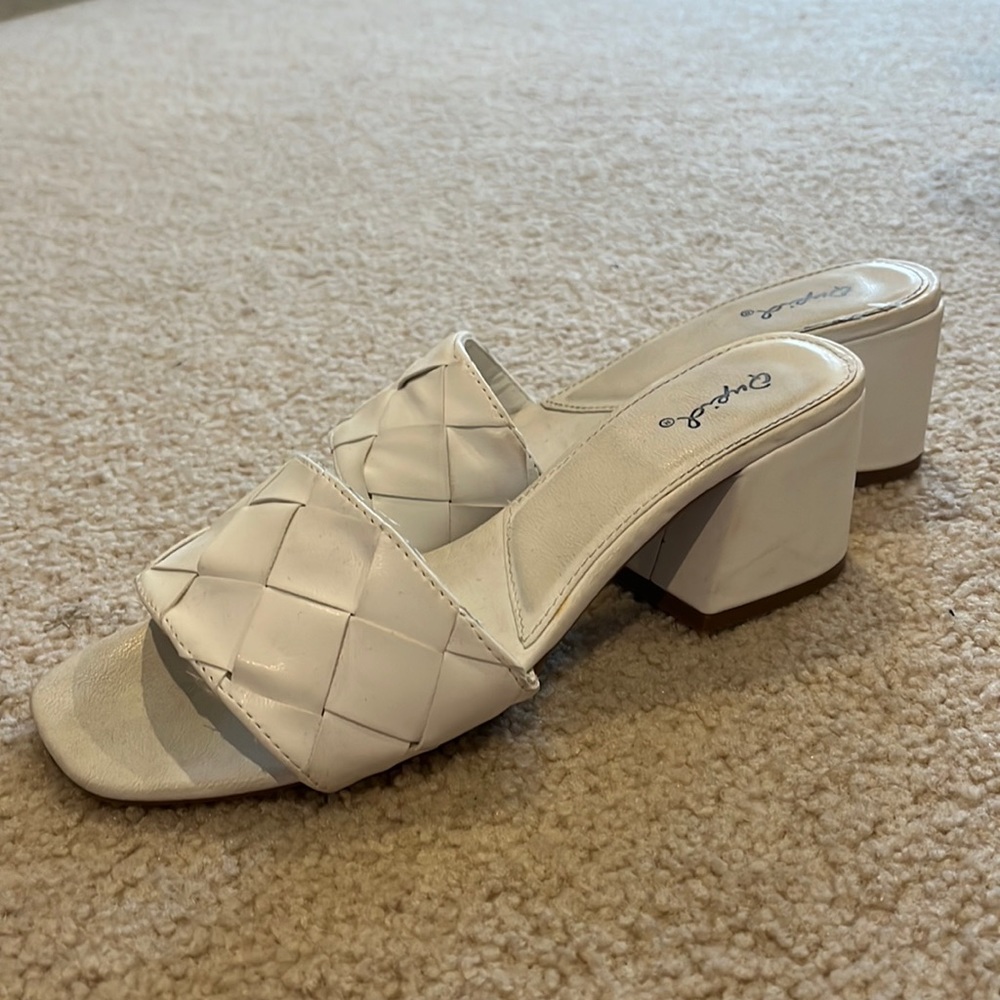 Kitten heels size 8